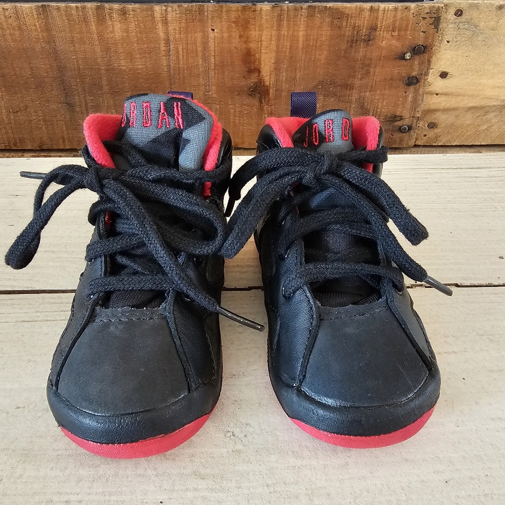 Vintage 1992 Nike Baby Air Jordans VII black/tru red colorway in size 5.5 - Picture 2 of 14
